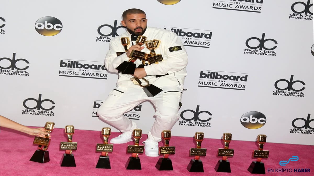 Rapçi-Drake-275-bin-dolarlık-BTC-bahsini-kaybetti-en-kripto-haber | En Kripto Haber